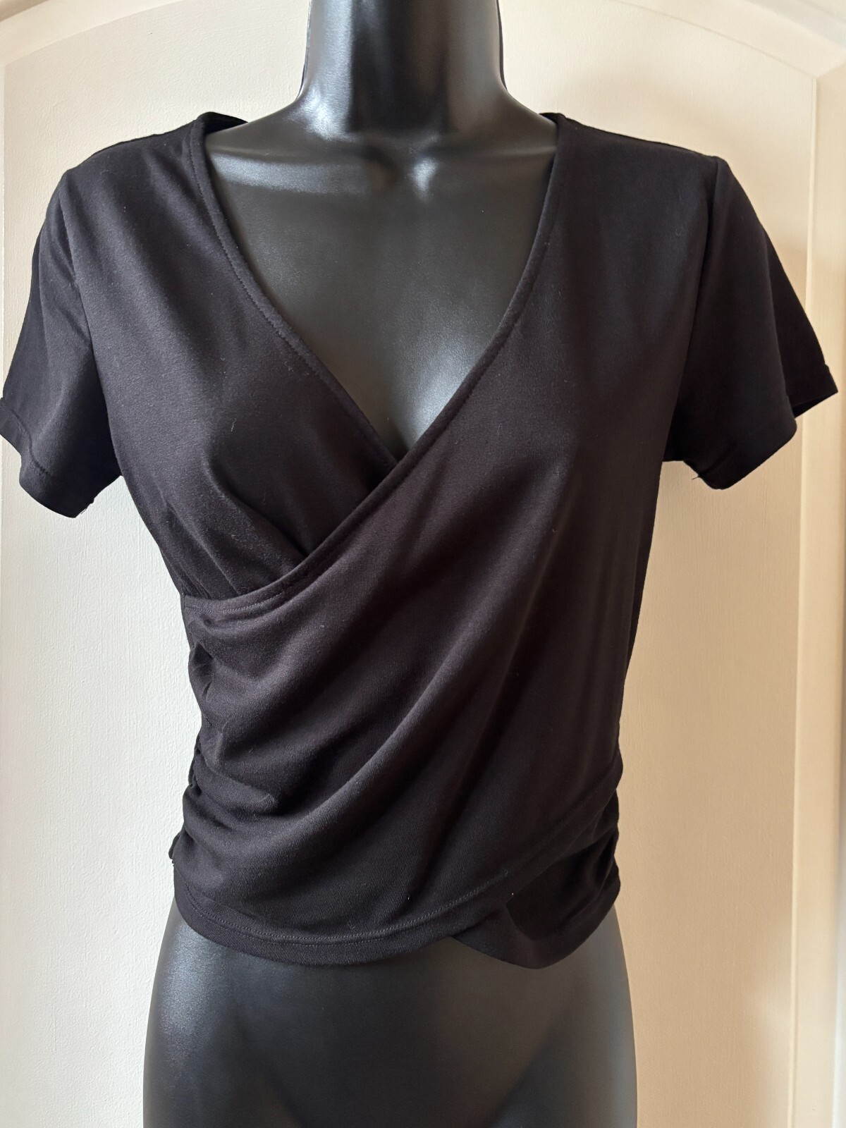 90 Degree By Reflex Women’s sz Small Criss Cross Front Crop Top Black NWOT