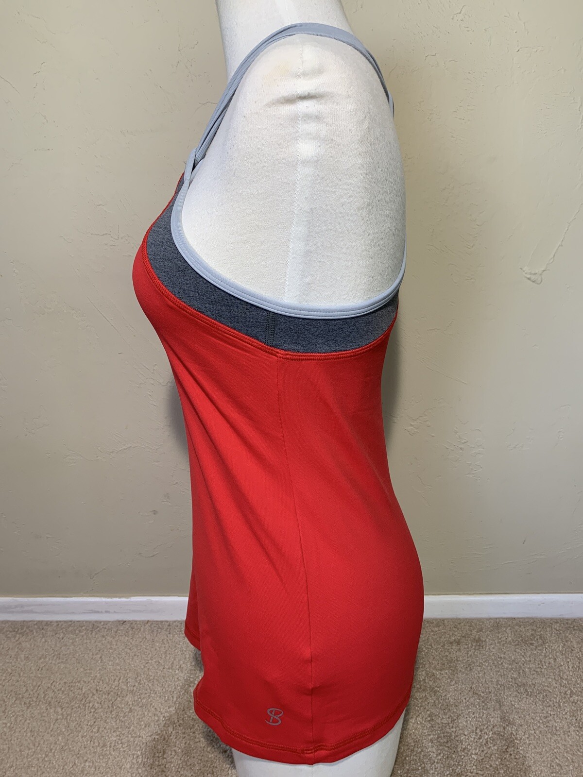 VGC Sofibella Sliding Racerback Tank Top w/ Sports Bra RED + GRAY XS MSRP $68