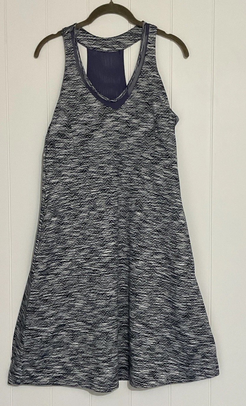 MPG Women’s Athletic Dress Racerback V-Neck Geometric Stretch Purple/White M