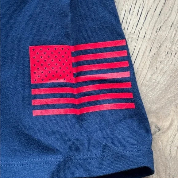 Under Armour Freedom Script USA Blue and Red T-Shirt Women’s Size Large New