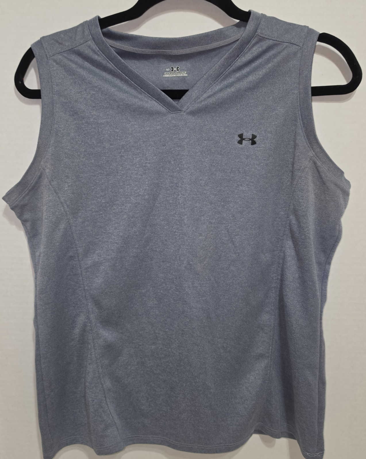 Under Armour Women Size L Heat Gear V-Neck Tank Top Gray Heather Athletic Shirt