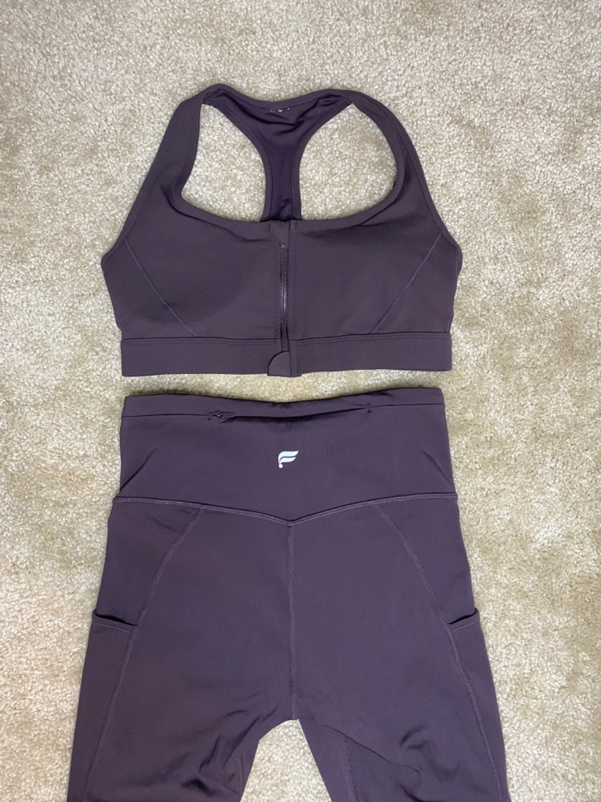 FABLETICS PLUM SET