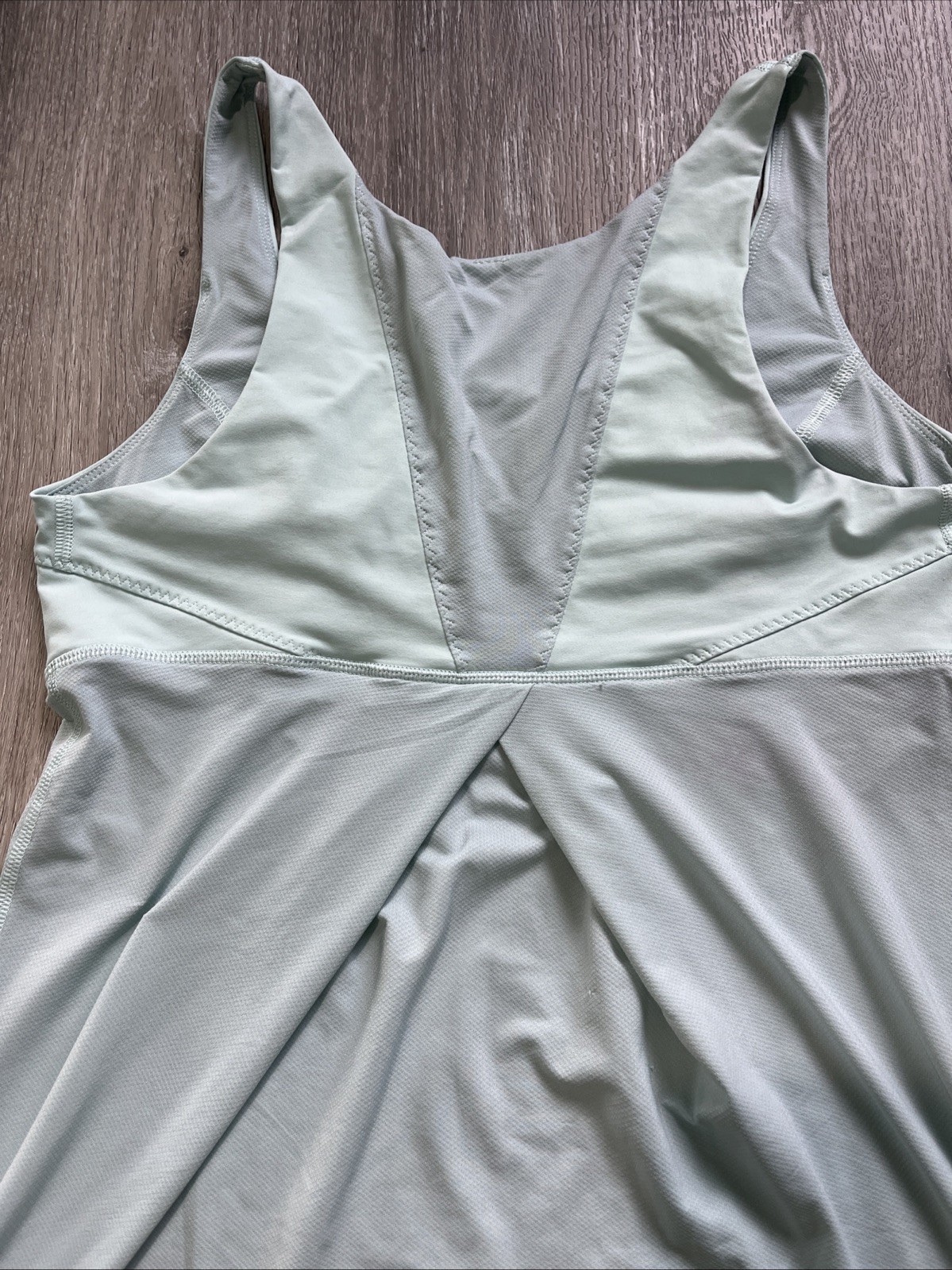 Lululemon Back Pleat Drawstring Muscle Tank Top PALE TURQUOISE BLUE 8 MEDIUM