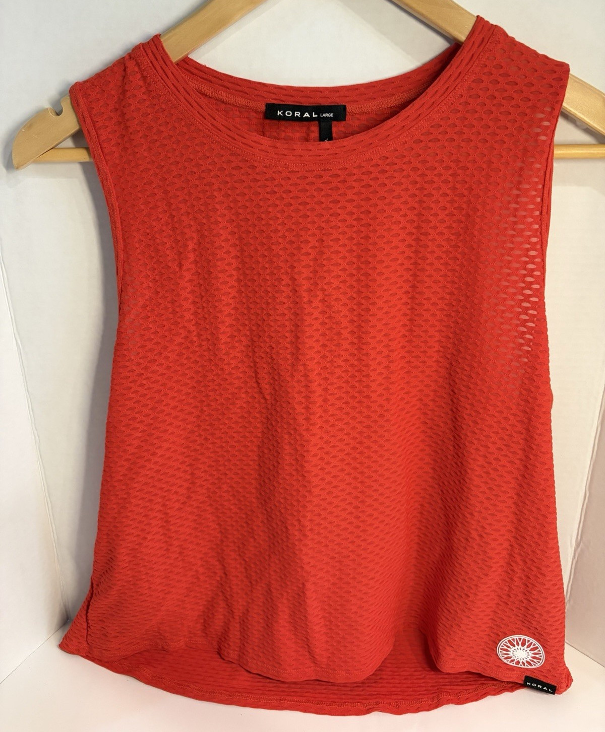 KORAL Activewear Aerate Netz Mesh Tank Top Coral Size Large