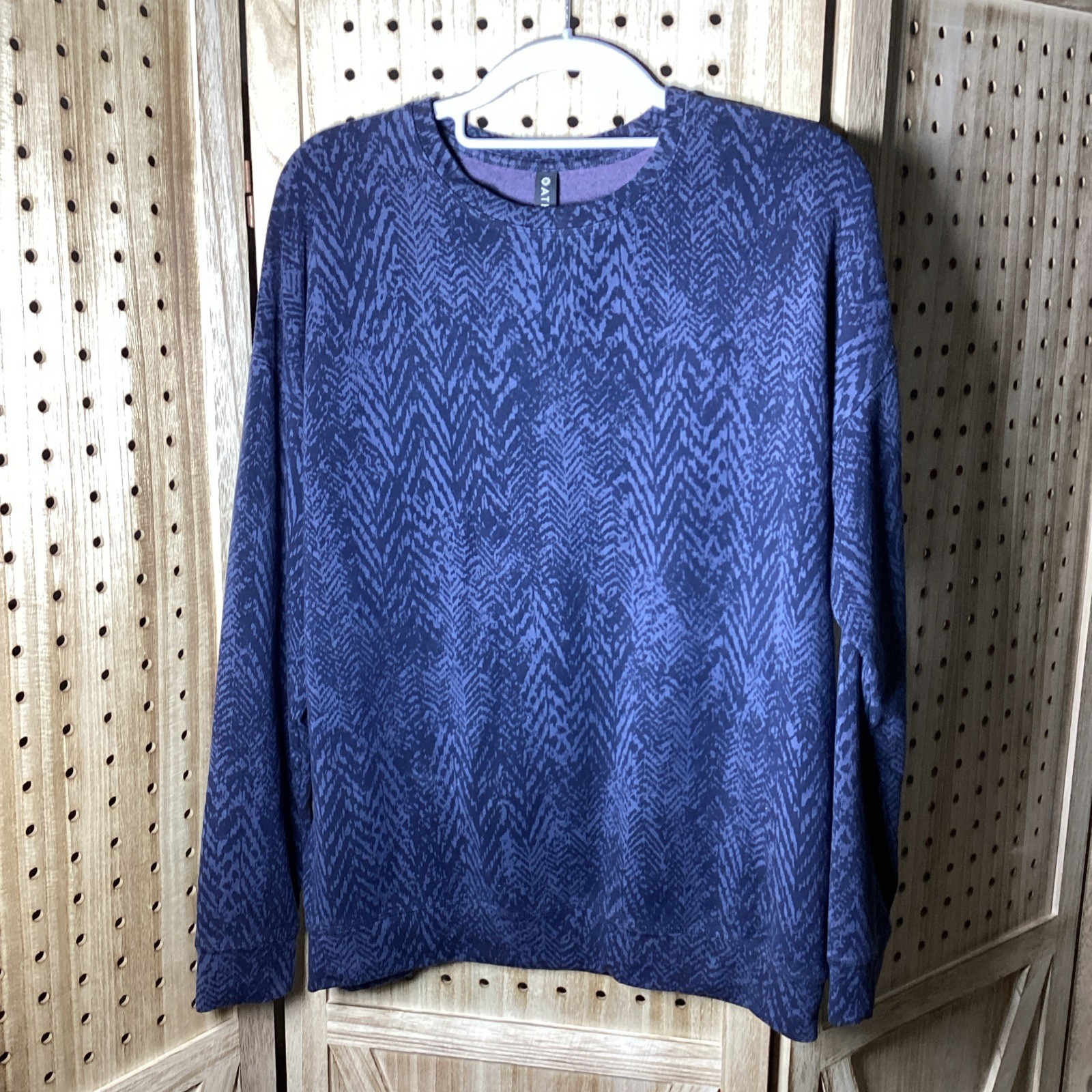 Athleta Momentum Allure Black/Gray Herringbone Chevron Long Sleeve Top Small