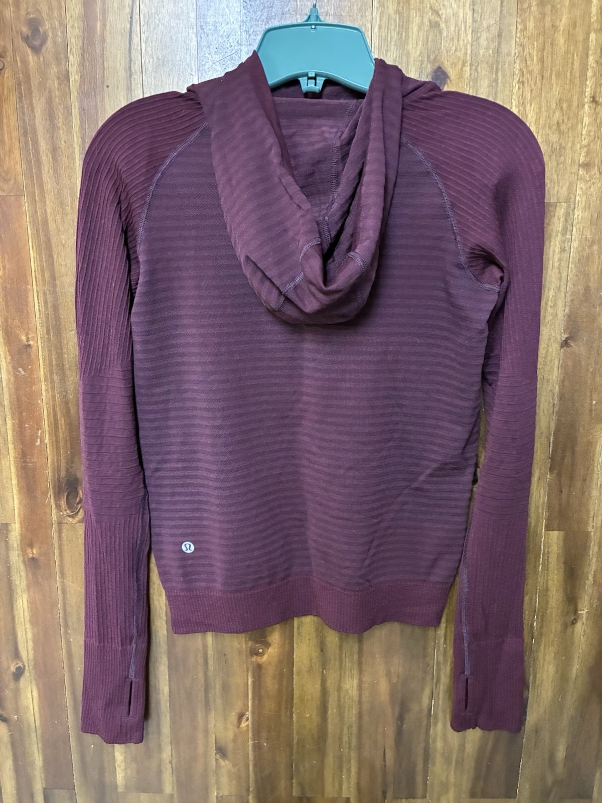 Lululemon Hooded Pullover Top XS (estimated) Burgundy Long Sleeve Activewear