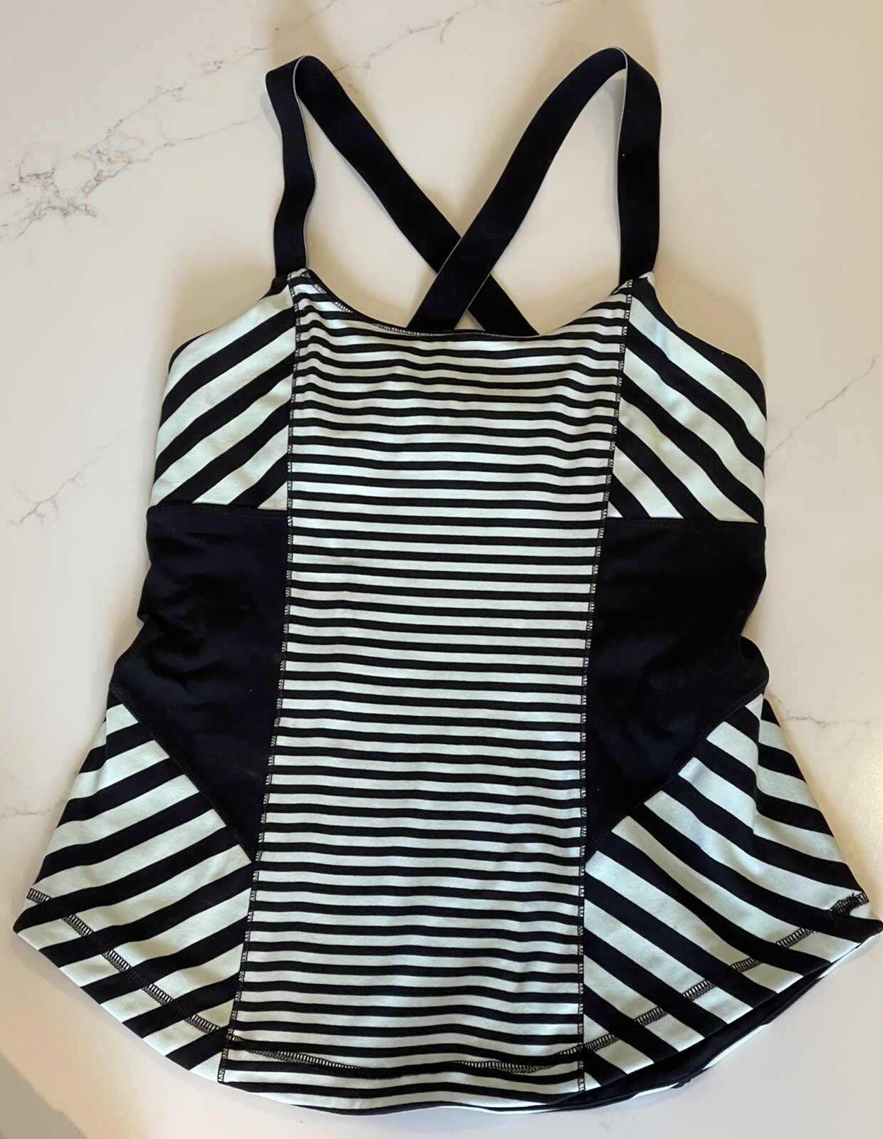 LULULEMON Tame Teal Black Striped Cross Back Tank Top Athletic Womens size 6