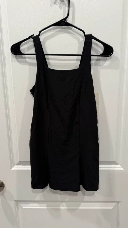 All in Motion Black athletic top, Size M (8)