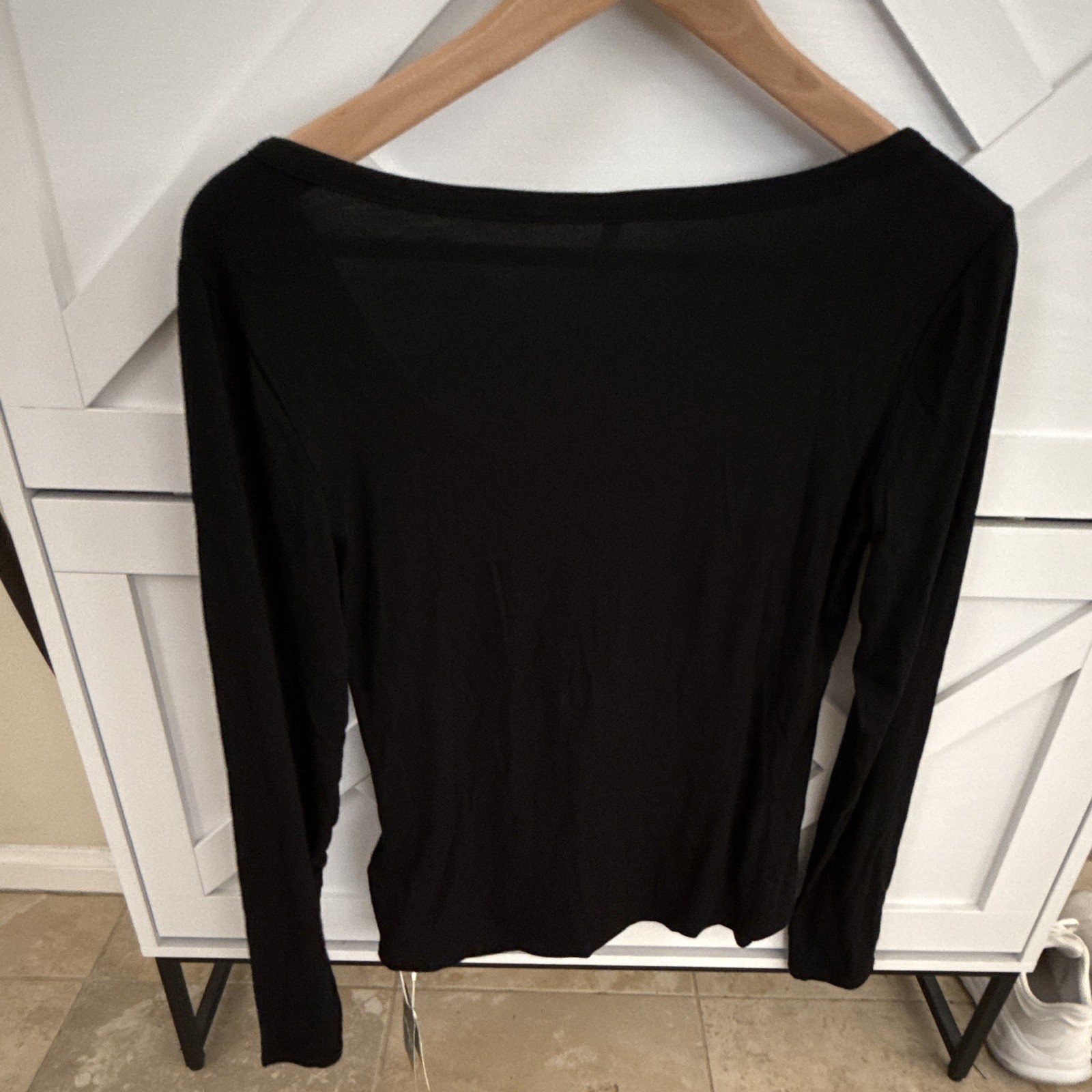 Halara Women’s Medium Black Solid Polyester-Spandex Henley Top Long Sleeve Scoop