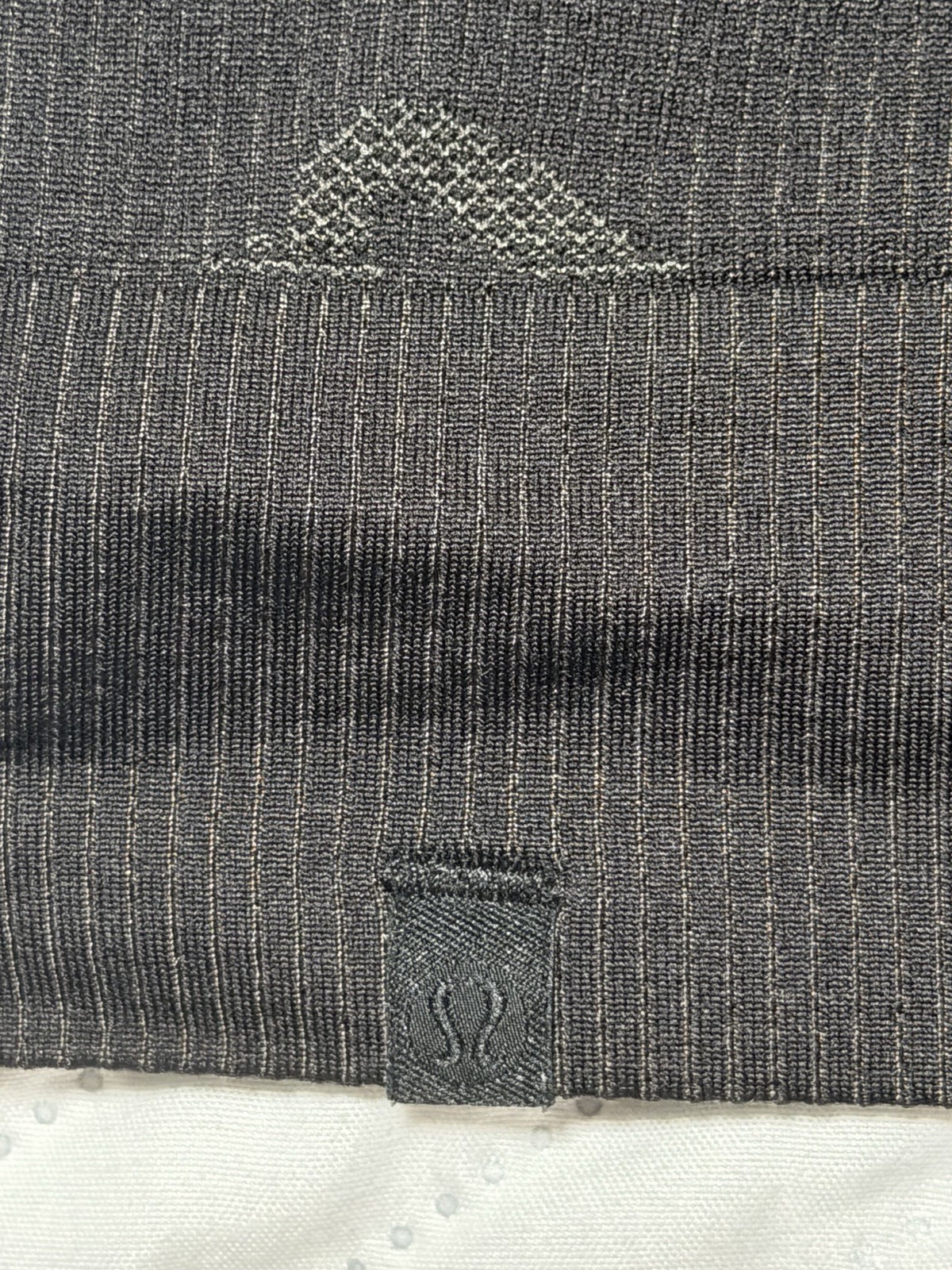 Lululemon Rest Less Logo letter Pullover Black/graphite Grey Size 10