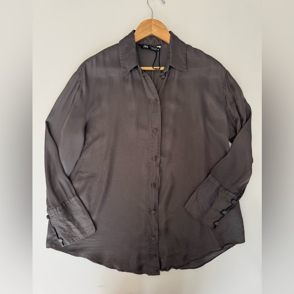 Zara Button Down Shirt Long Sleeve Collared Blouse Top Gray Size M