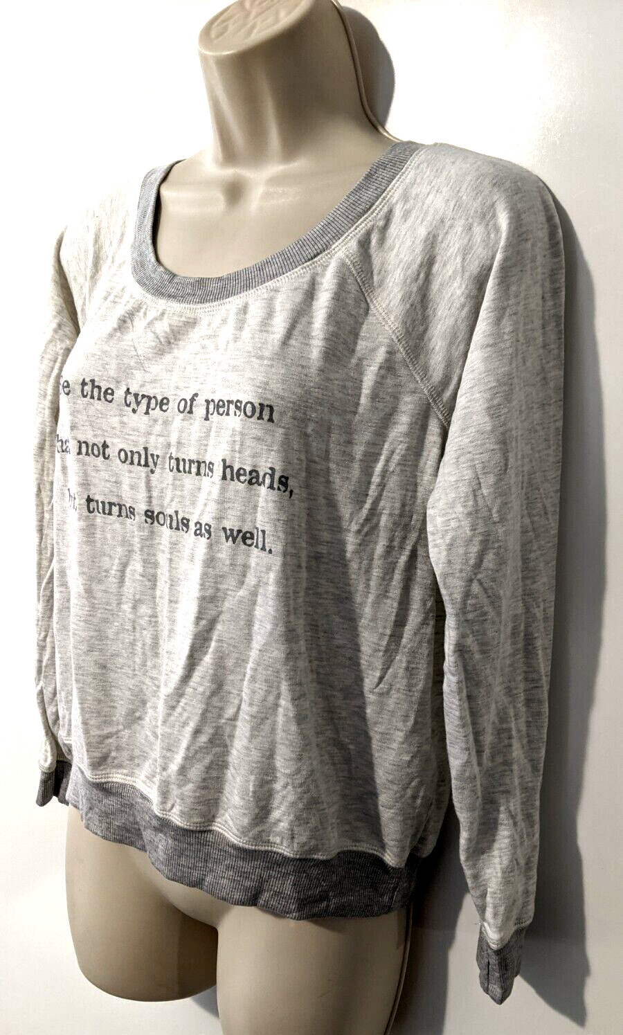 Brooke Taylors Yoga Women’s Long Sleeve Pullover Sz Medium Polyester Blend EUC