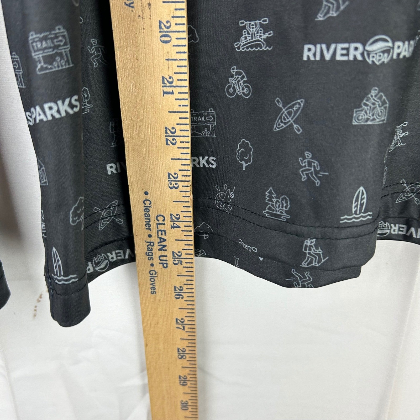 Forged Fabrics Quarter Zip Pullover Womens Small Black River Parks Graphic Print