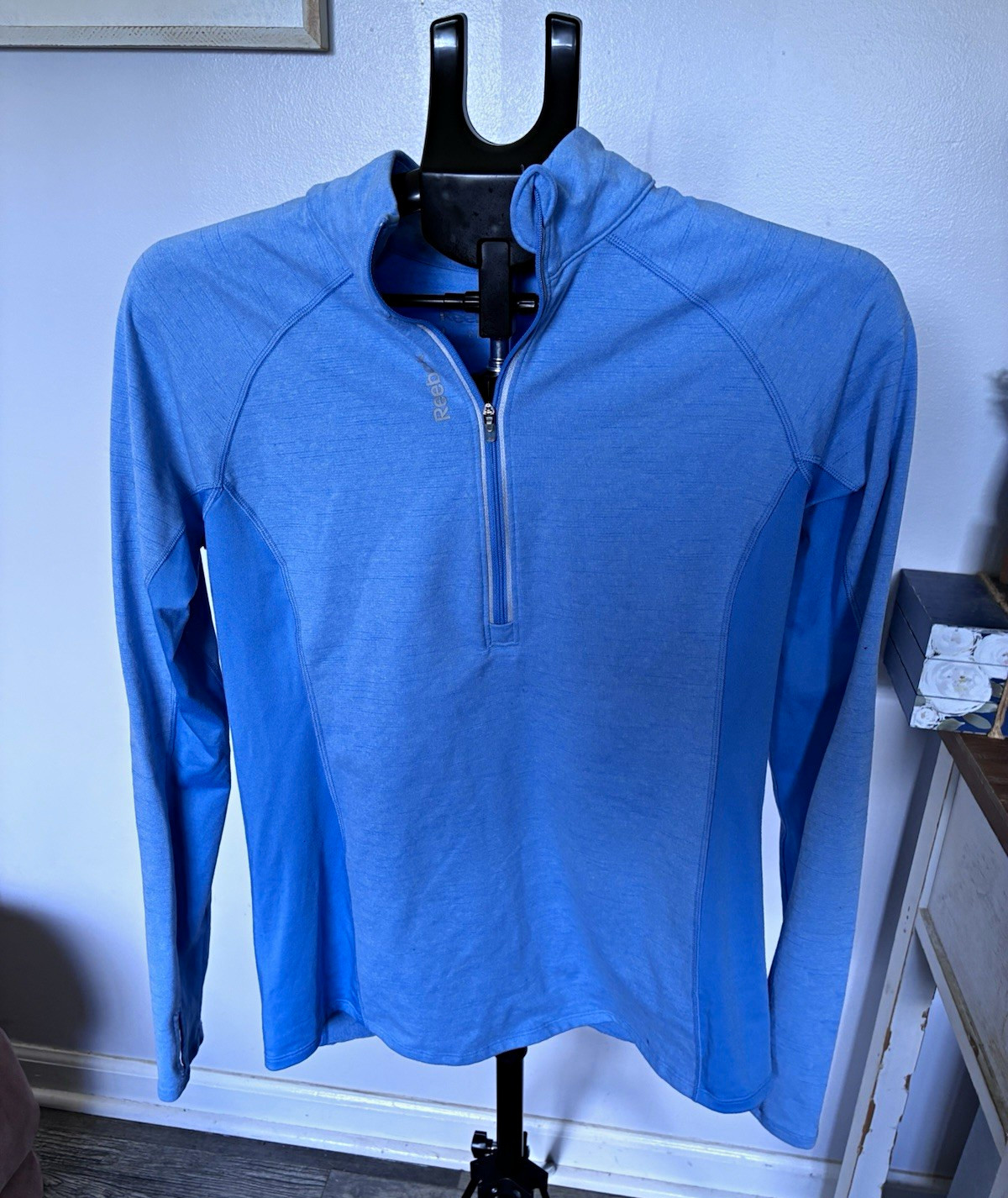 Reebok Women’s Activewear Pullover 1/4 Zip Mock Neck Raglan Blue L