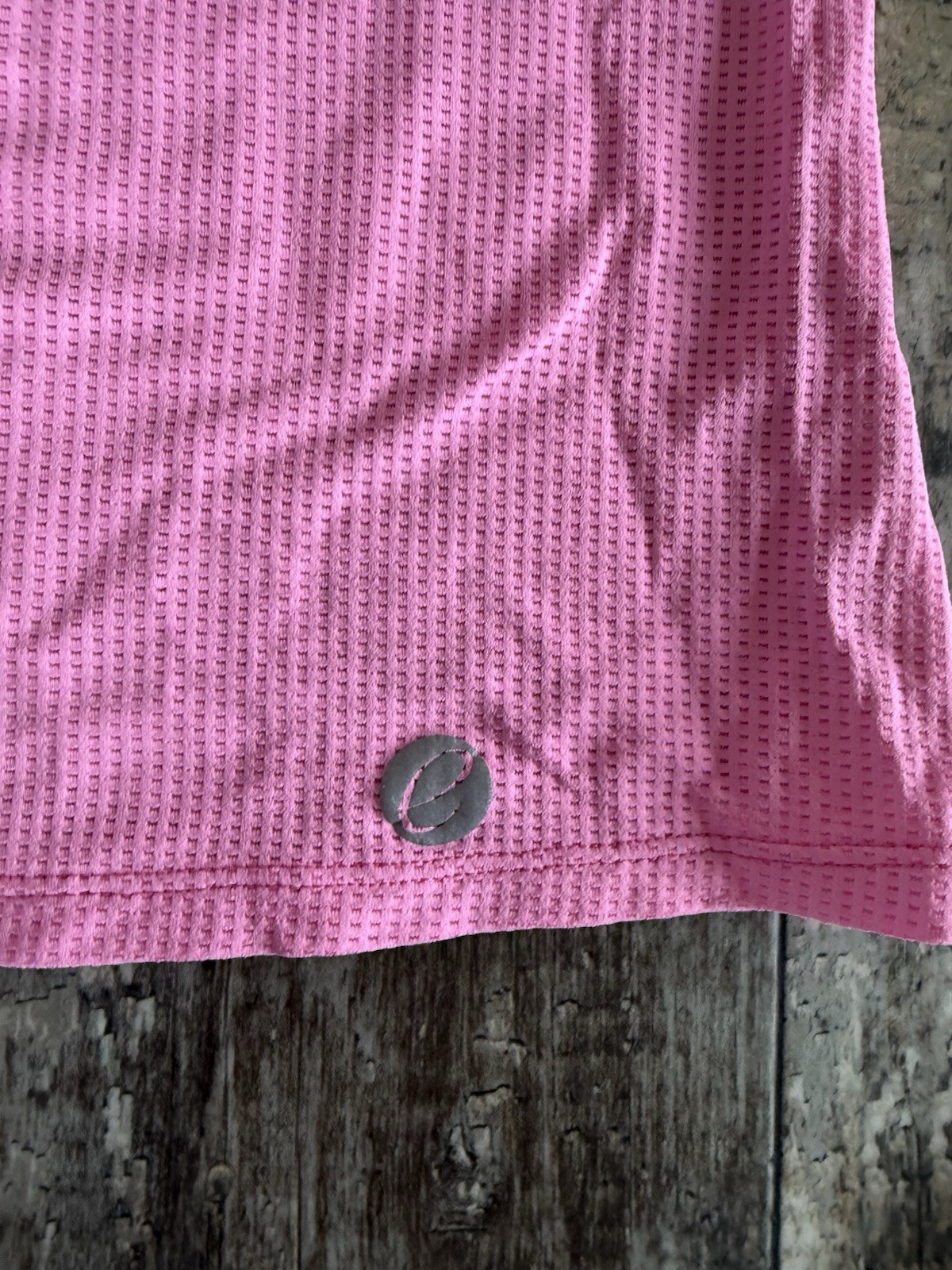 pink, breathable mesh athletic high neck t-shirt – M