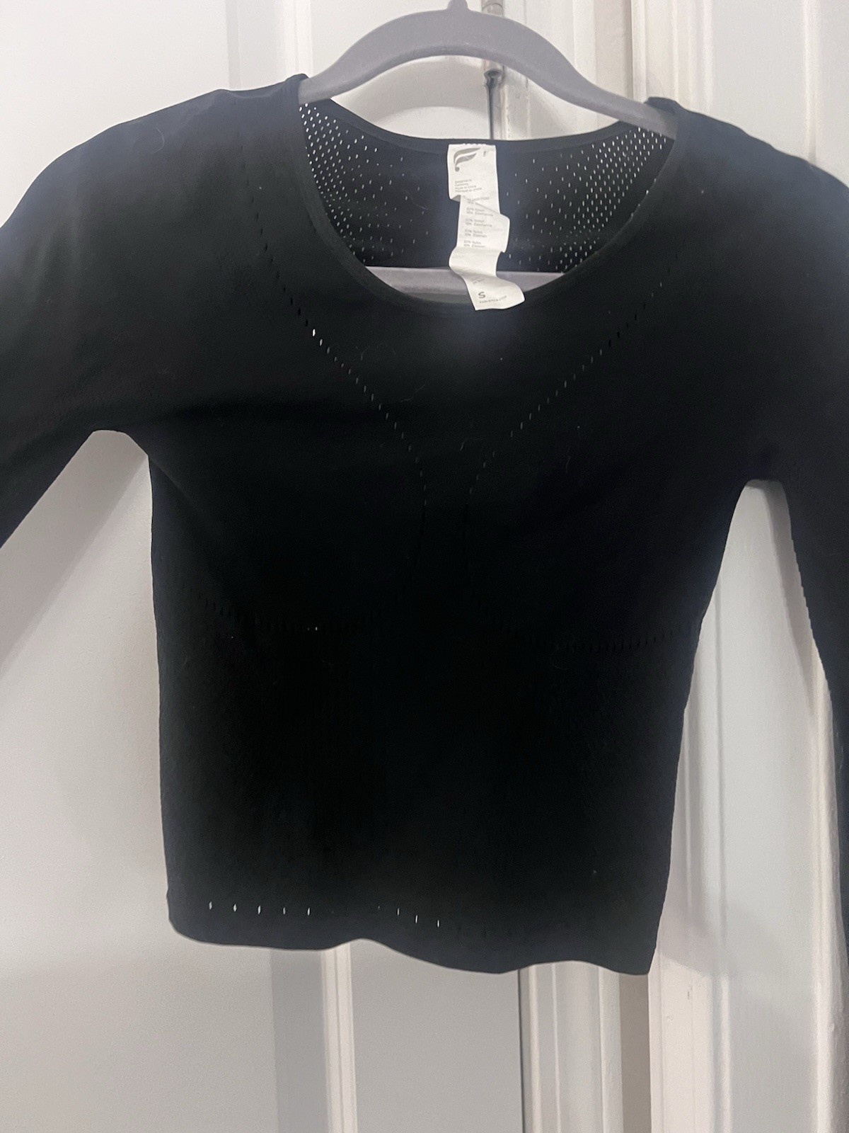 Fabletics Cropped long sleeve top small Key Hole Back New No Tags