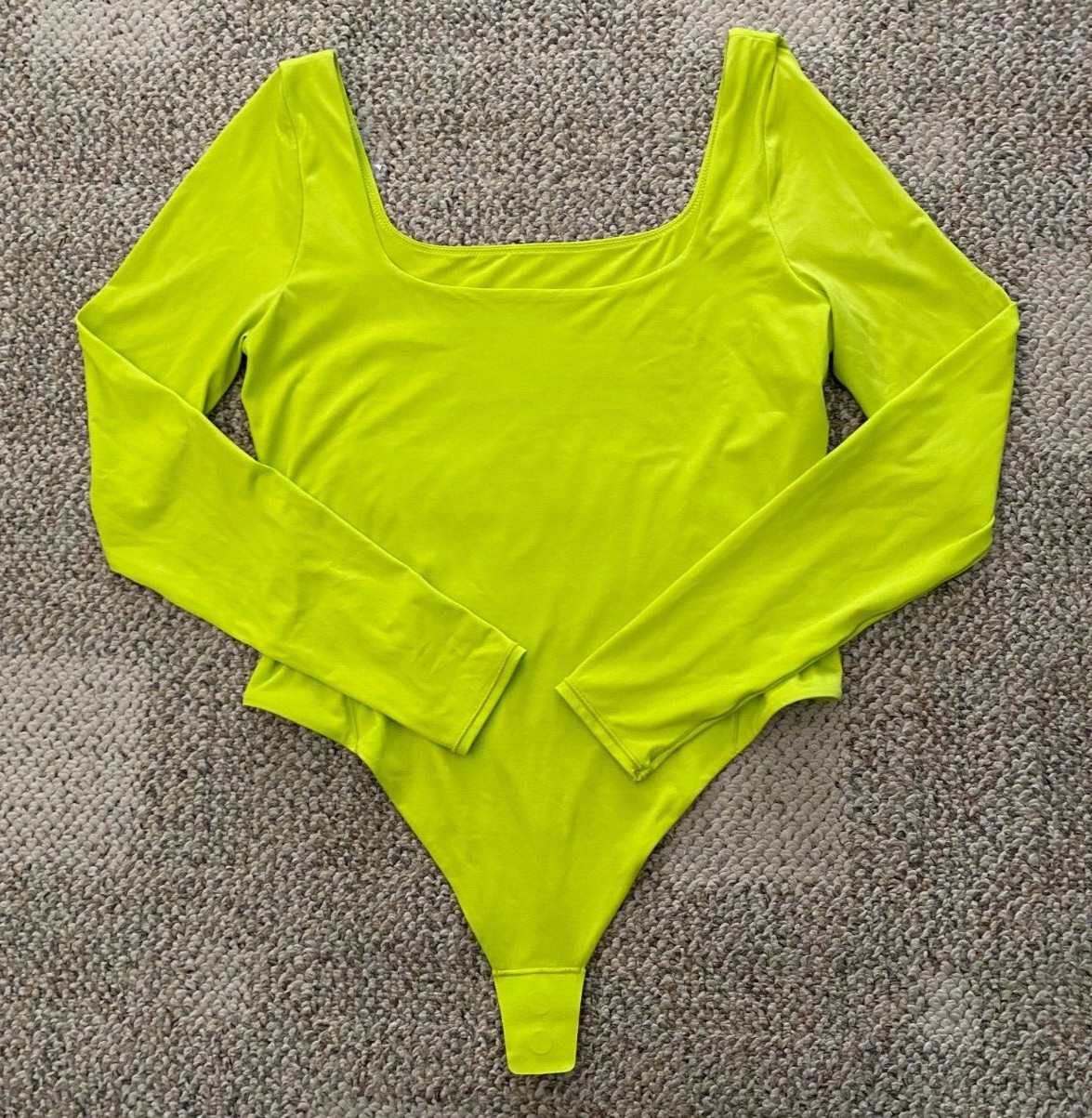 Lululemon Bodysuit Shirt Wundermost Nulu Square-Neck Long-Sleeve $88 Women’s L