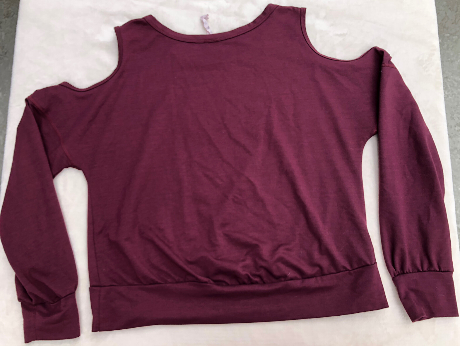 Scorpio Sol Women’s M Yoga Long Sleeve Cold Shoulder Top Shirt Athlesiure Gym