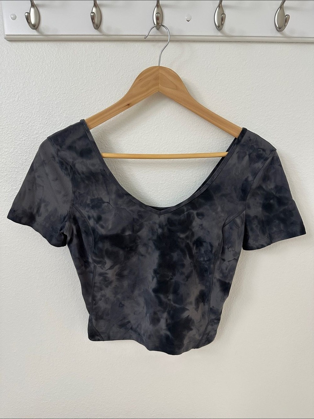 LULULEMON Align Diamond Dye V Neck Crop Top, T-Shirt, Grey/Gray/Graphite 6