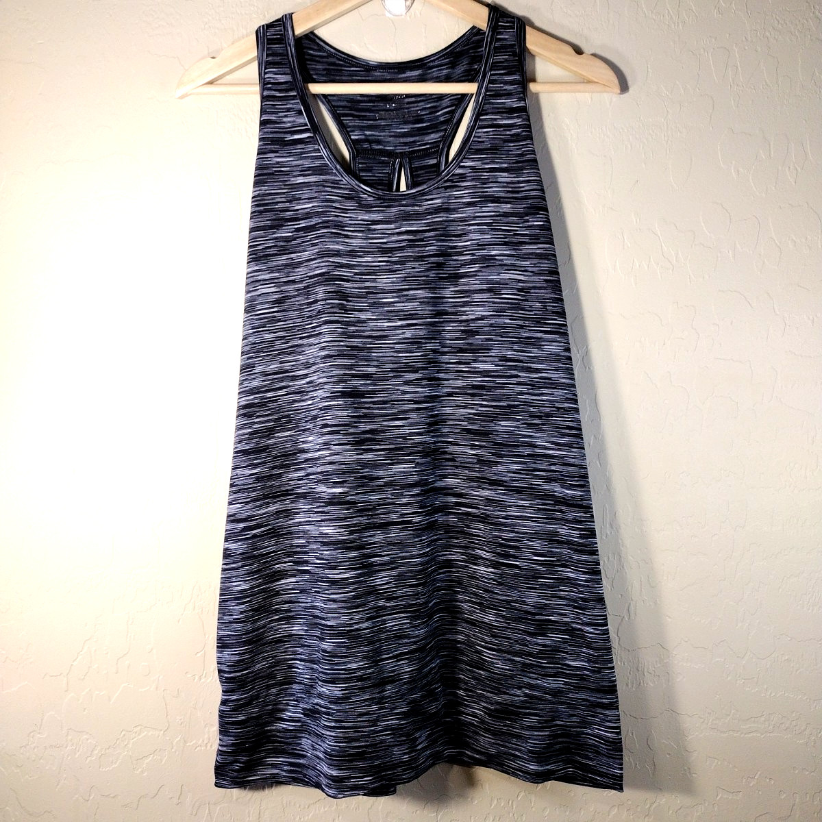 Tek Gear Womens Athletic Tank Sz L Racerback Keyhole Long Black Gray White Gym