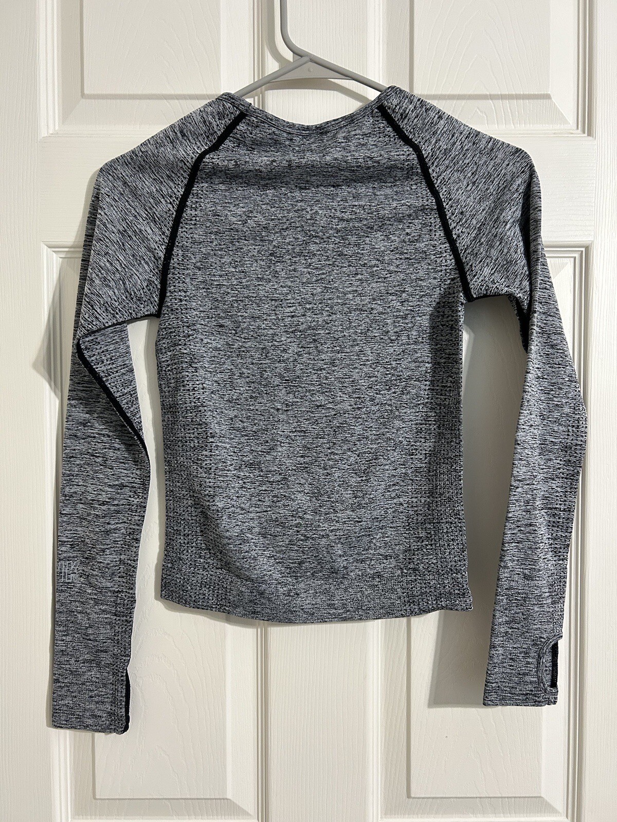 VS Pink Active Long Sleeve Seamless Work Out Top Women’s S Marled Gray Shirt