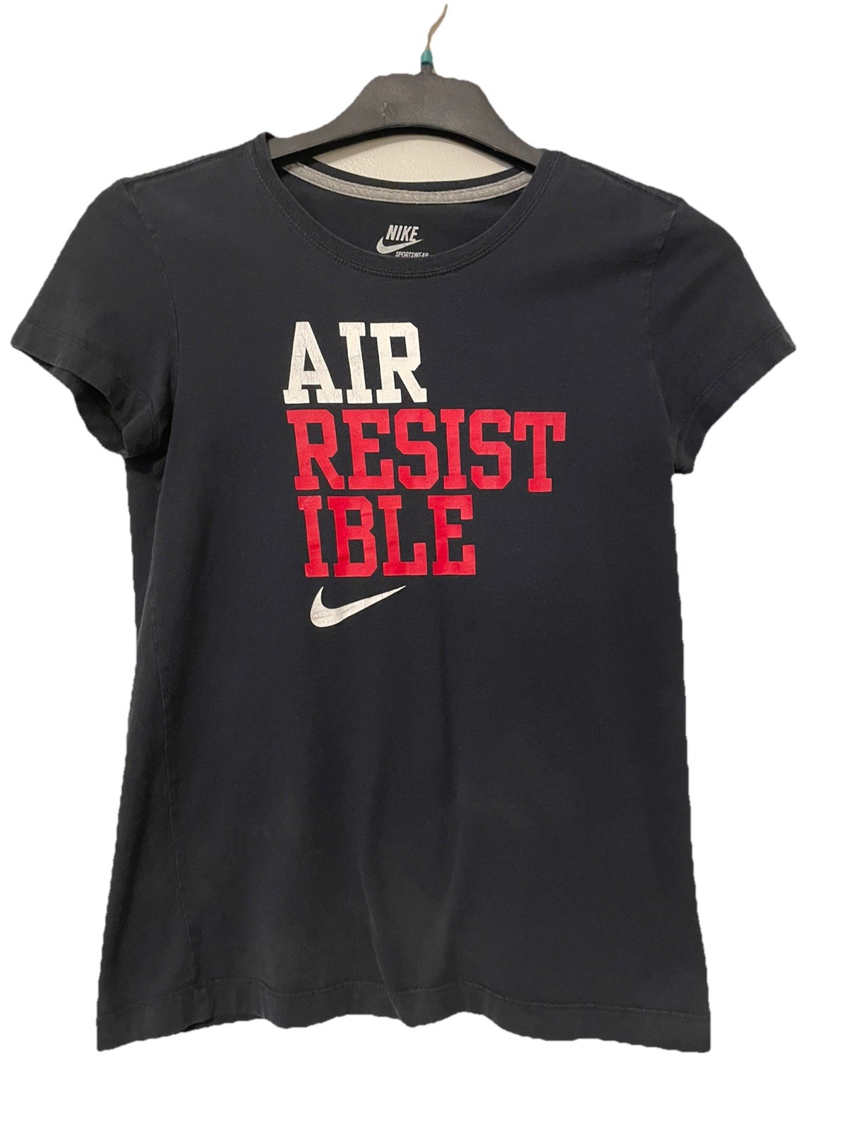 Nike Sportswear / Air Resistible Shirt Women’s Size M / Black, White, Red