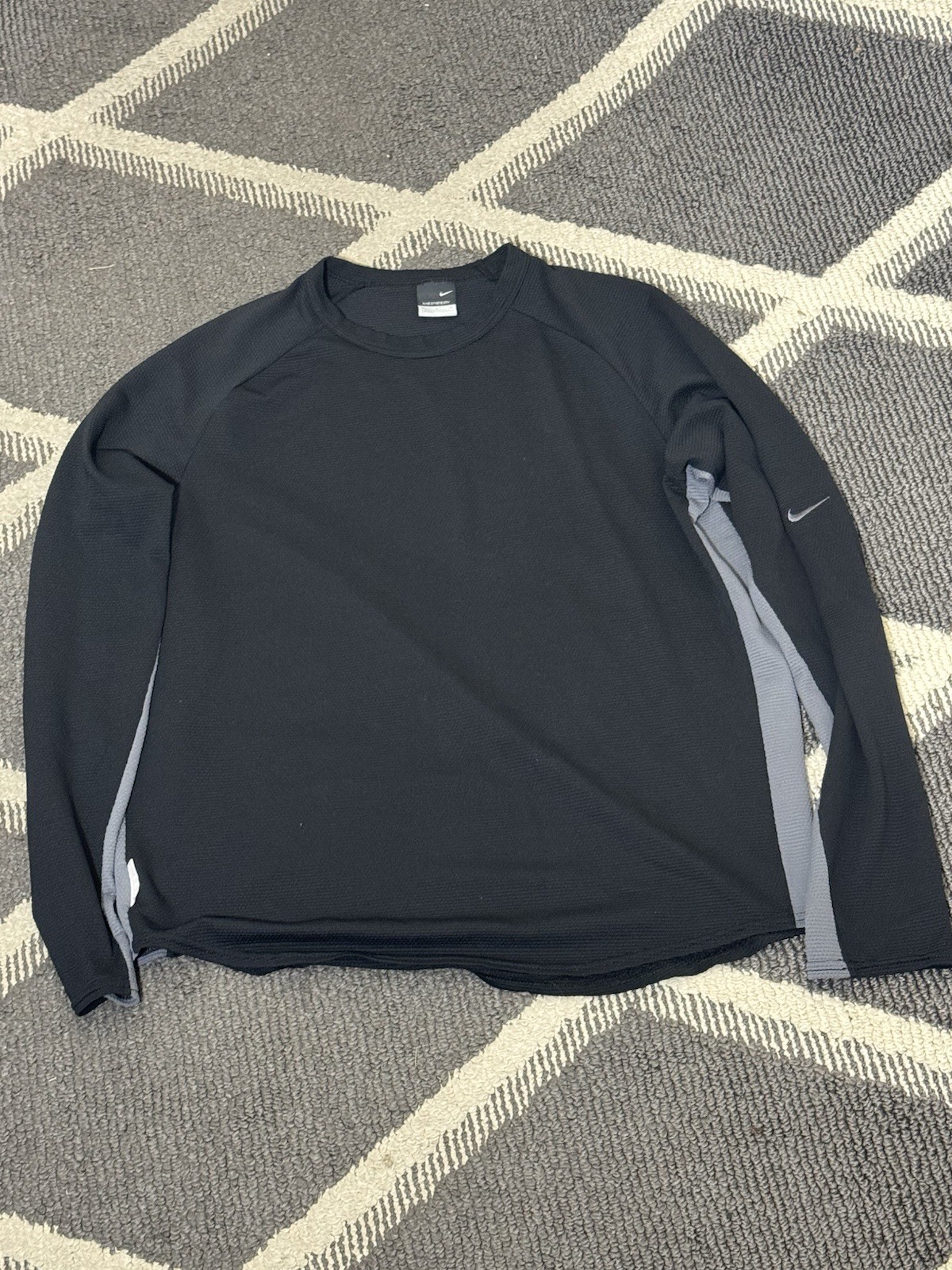 Nike Golf Therma Fit Shirt Mens M Black Pullover Crewneck Swoosh Outdoor