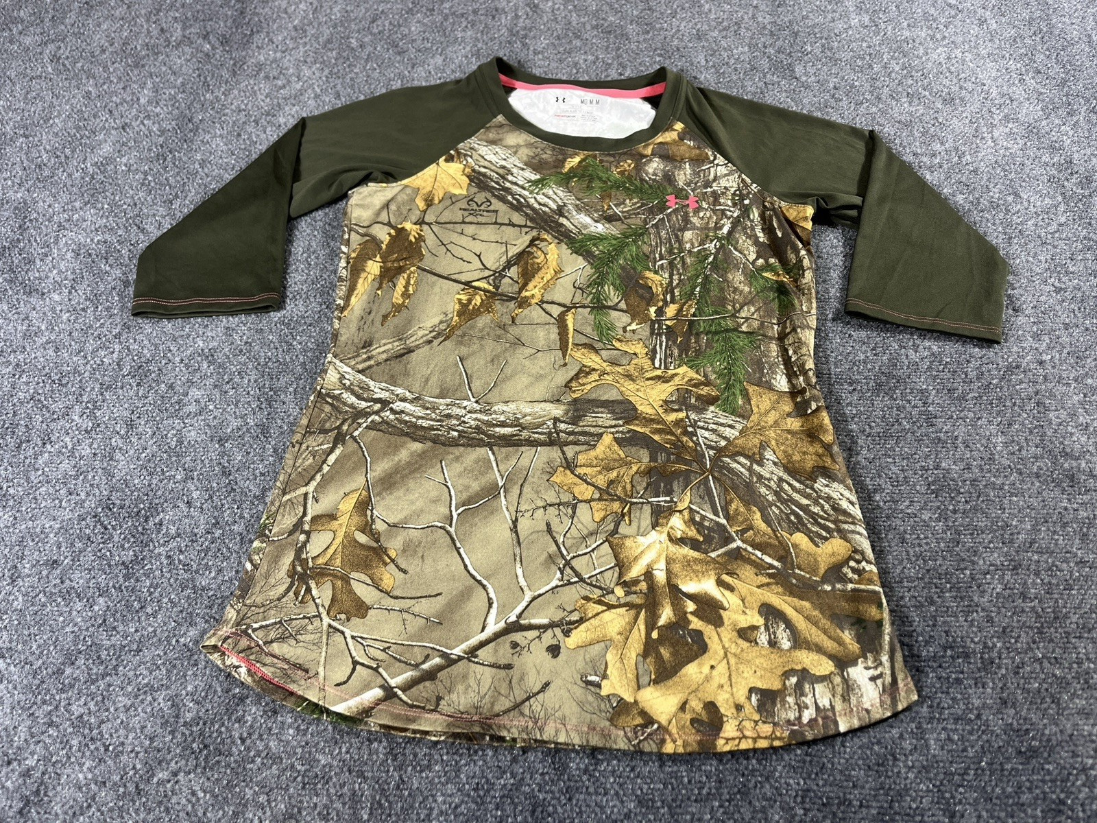 Under Armour Heatgear Shirt Womens Medium Realtree Camo 3/4 Sleeve Lightweight