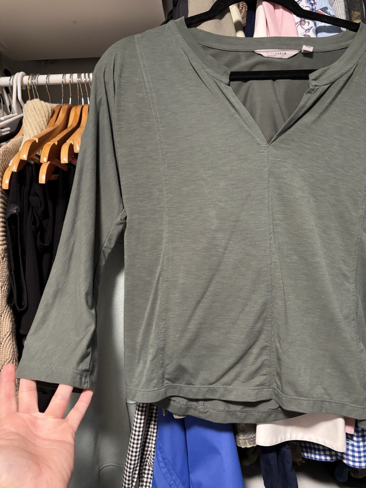 Athleta Women’s Green Lightweight Solid V-Neck 3/4 Sleeve Pullover Top XS