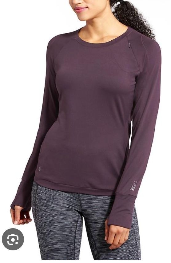 Athleta Women’s Superluxe Long Sleeve Activewear Top in Wild Raisin – Sz M – New