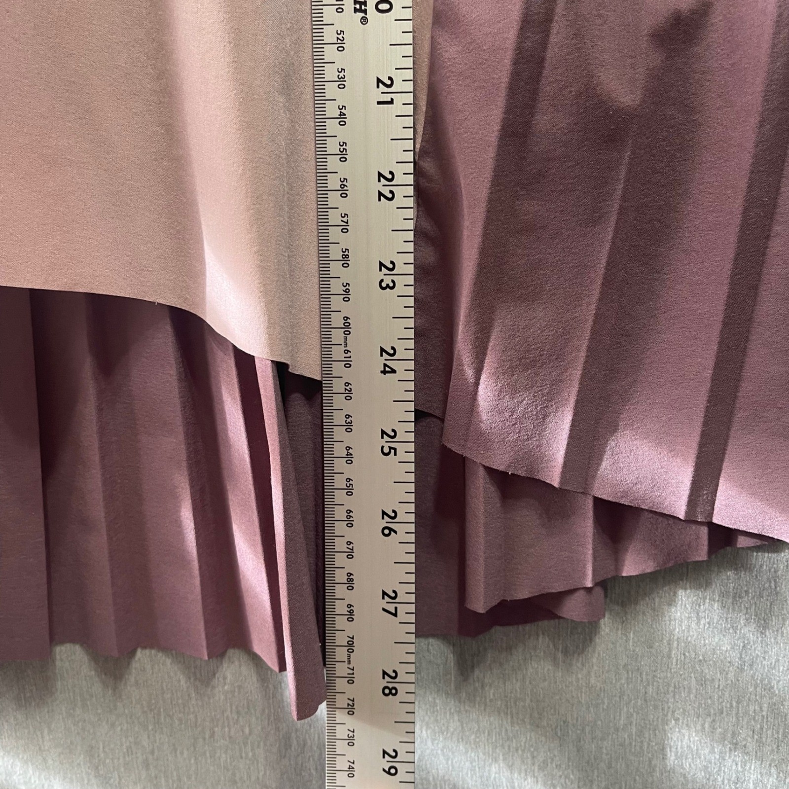 Athleta Swing Forward Pleated Racerback Tank Top Women Size M Mauve Colorblock