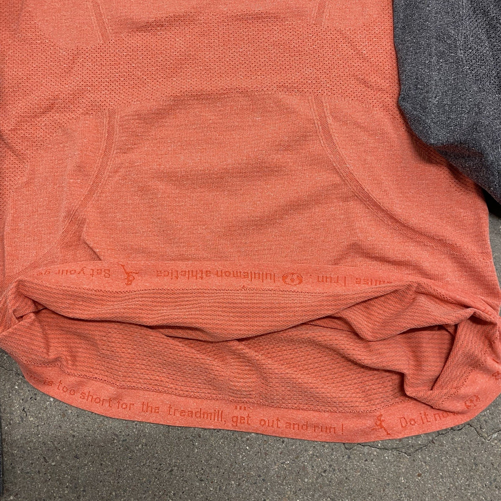 Lululemon Run Swiftly Tech Long Sleeve Shirt Women’s 8 Coral Gray