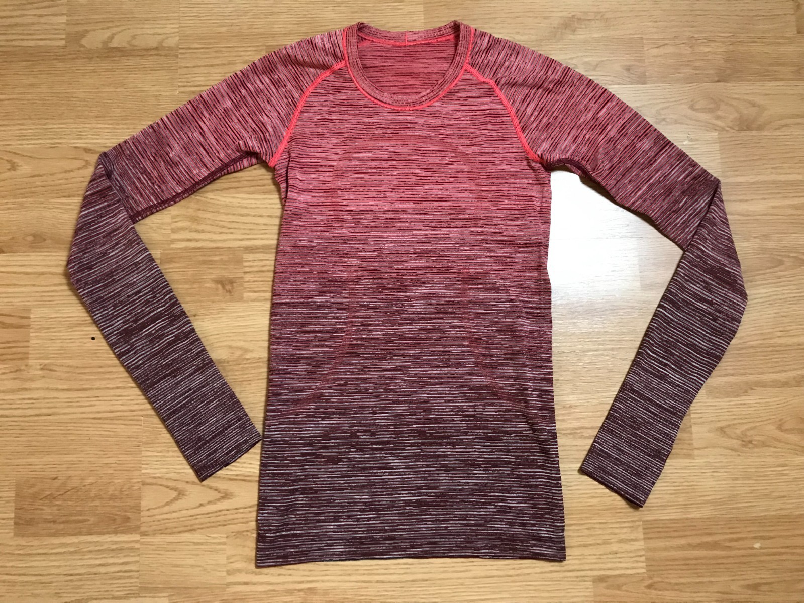 Lululemon Swiftly Tech Shirt Womens 4 Coral Gray Logo Raglan Thumbhole Striped