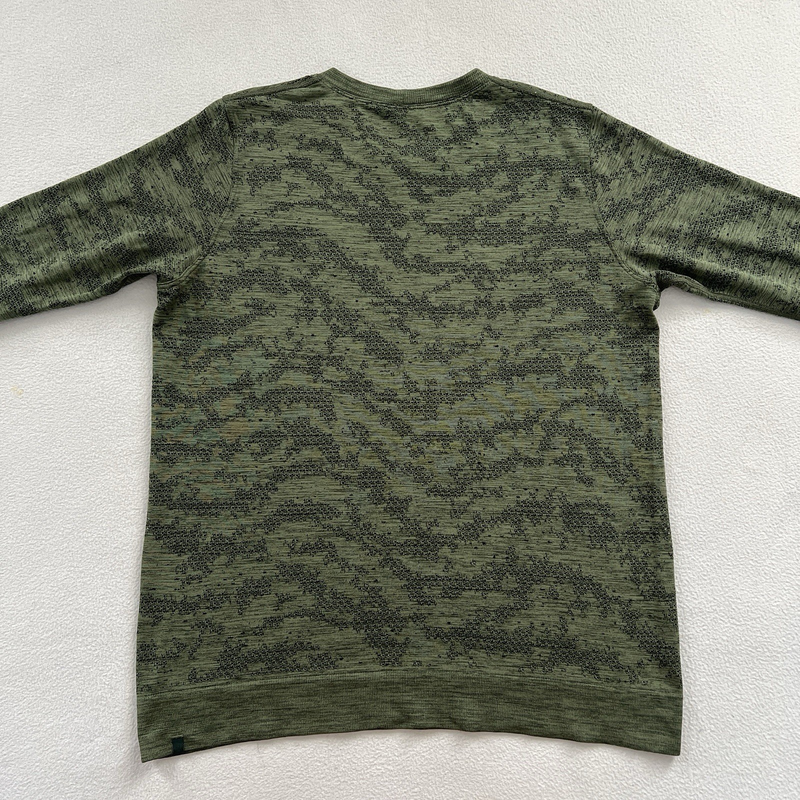 Lululemon Dot Scape Rainforest Green Twill Swiftly Breathe Long Sleeve Shirt 8