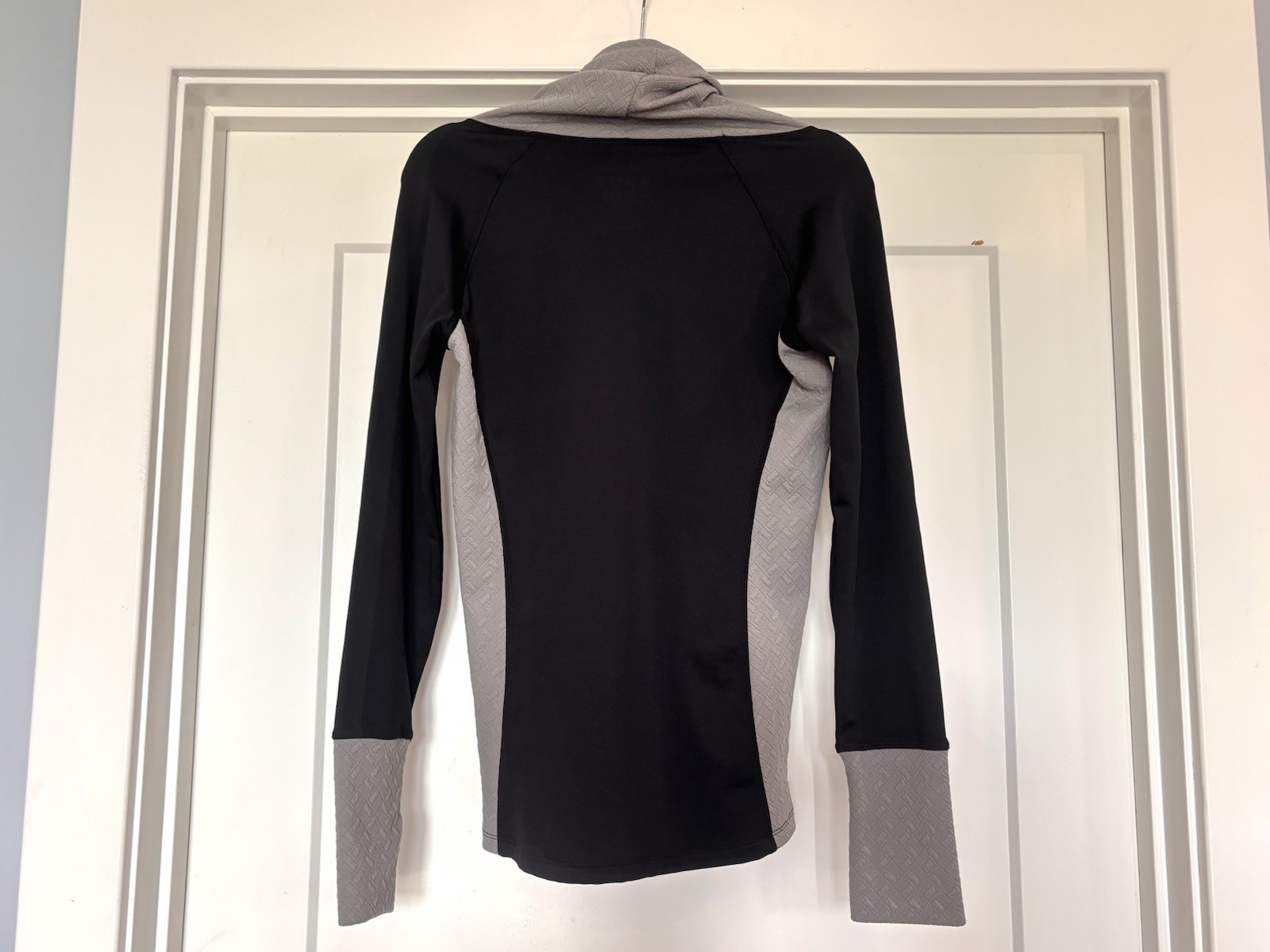 Marika Tek Dry Wik Performance Black & Gray Cowl Neck Long Sleeve Top Size S