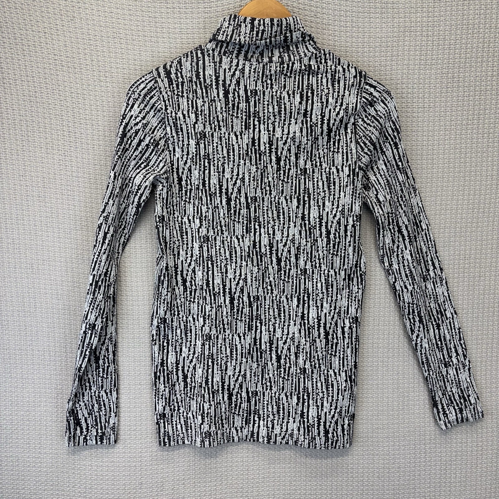 Athleta Womens Flurry Elemental Turtleneck Two Piece Set S Black/White Pants Top