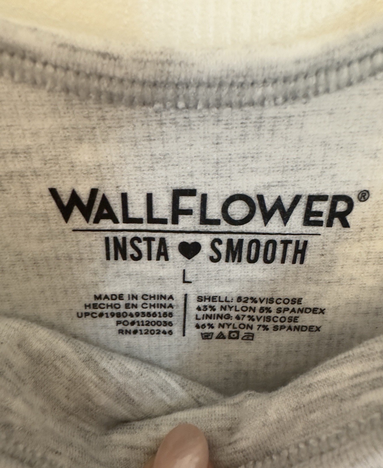 Wallflower Insta Smooth Gray Cropped Tank Women’s L Scoop Neck Slim Stretch Knit