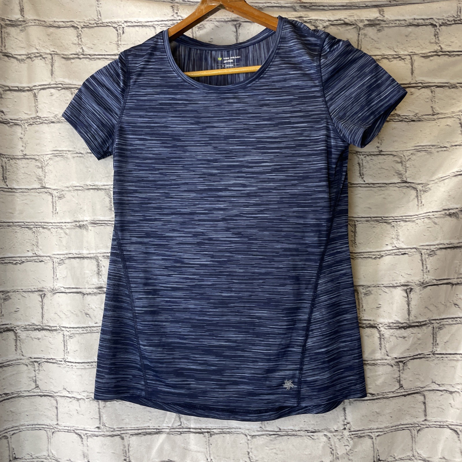 Tek Gear Drytek Women’s Small Active T Shirt Top Blue Striped Short Sleeve Gym