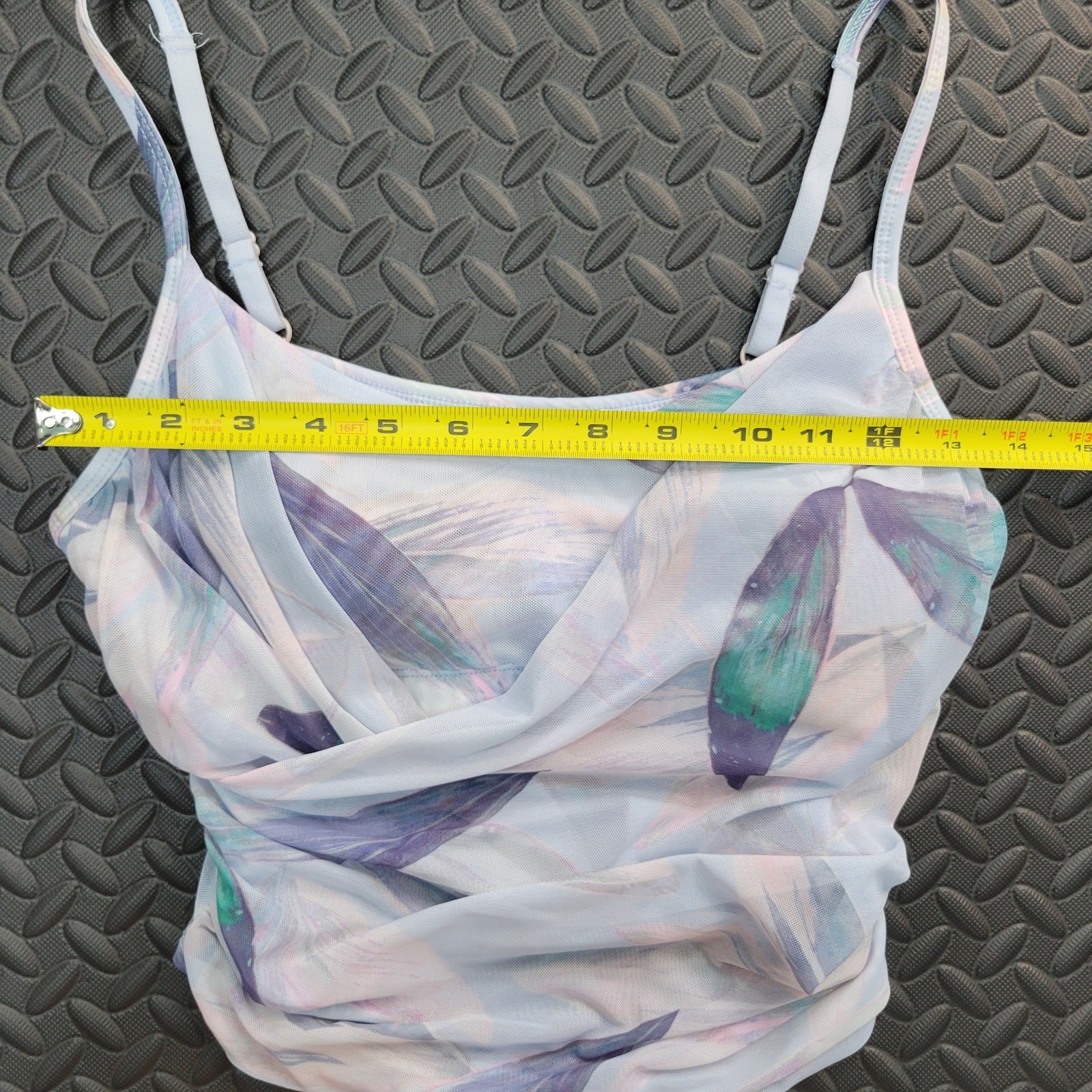 Fabletics Crop Top Pastel Small Yoga Activewear Fairy Athleisure Festival Gym