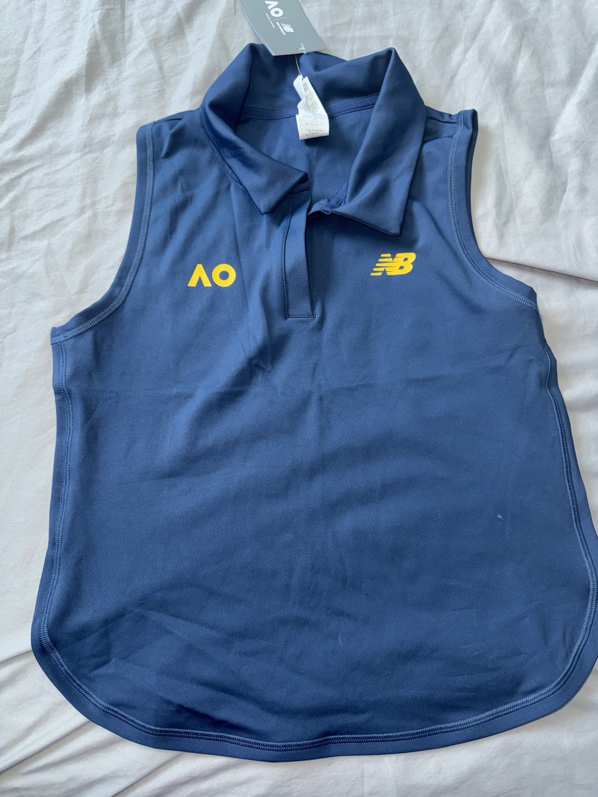 NWT AUTHENTIC NEW BALANCE AO COCO GAUFF TENNIS SLEEVELESS POLO TOP SIZE MEDIUM