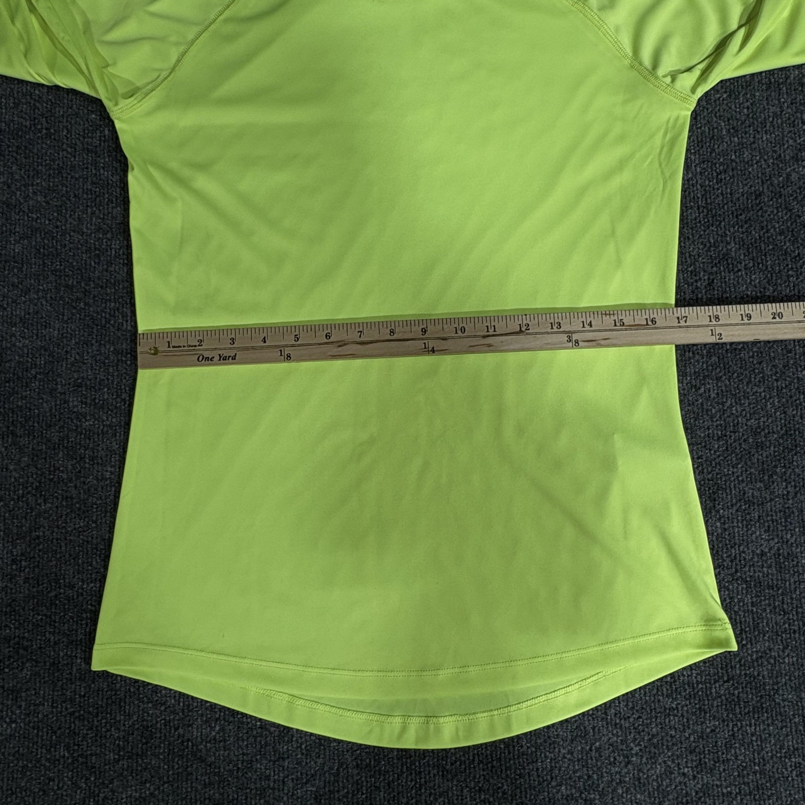 Vapor Apparel Shirt Womens Large Neon Yellow Long Sleeve UPF 50+ Sun Outdoor