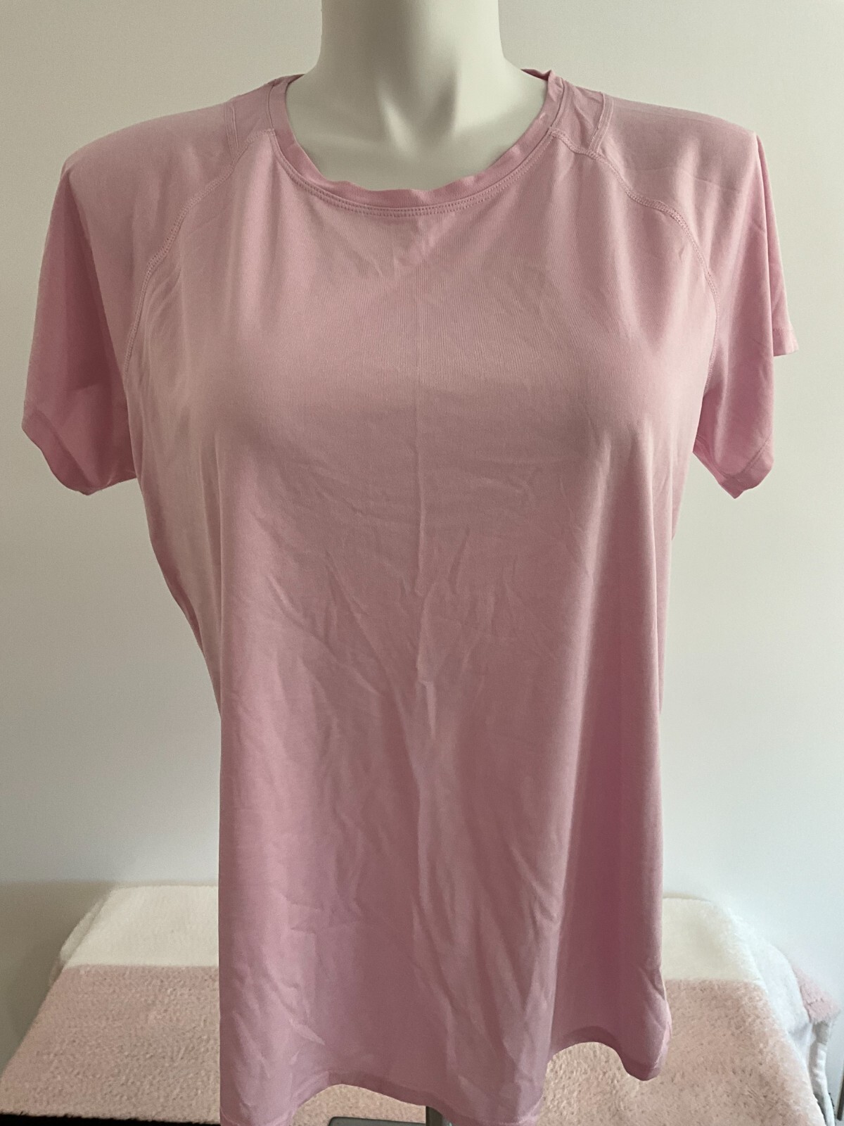 Tek Gear Workout Gear Pink Short Sleeve Moisture Wicking Excellent Condition XXL