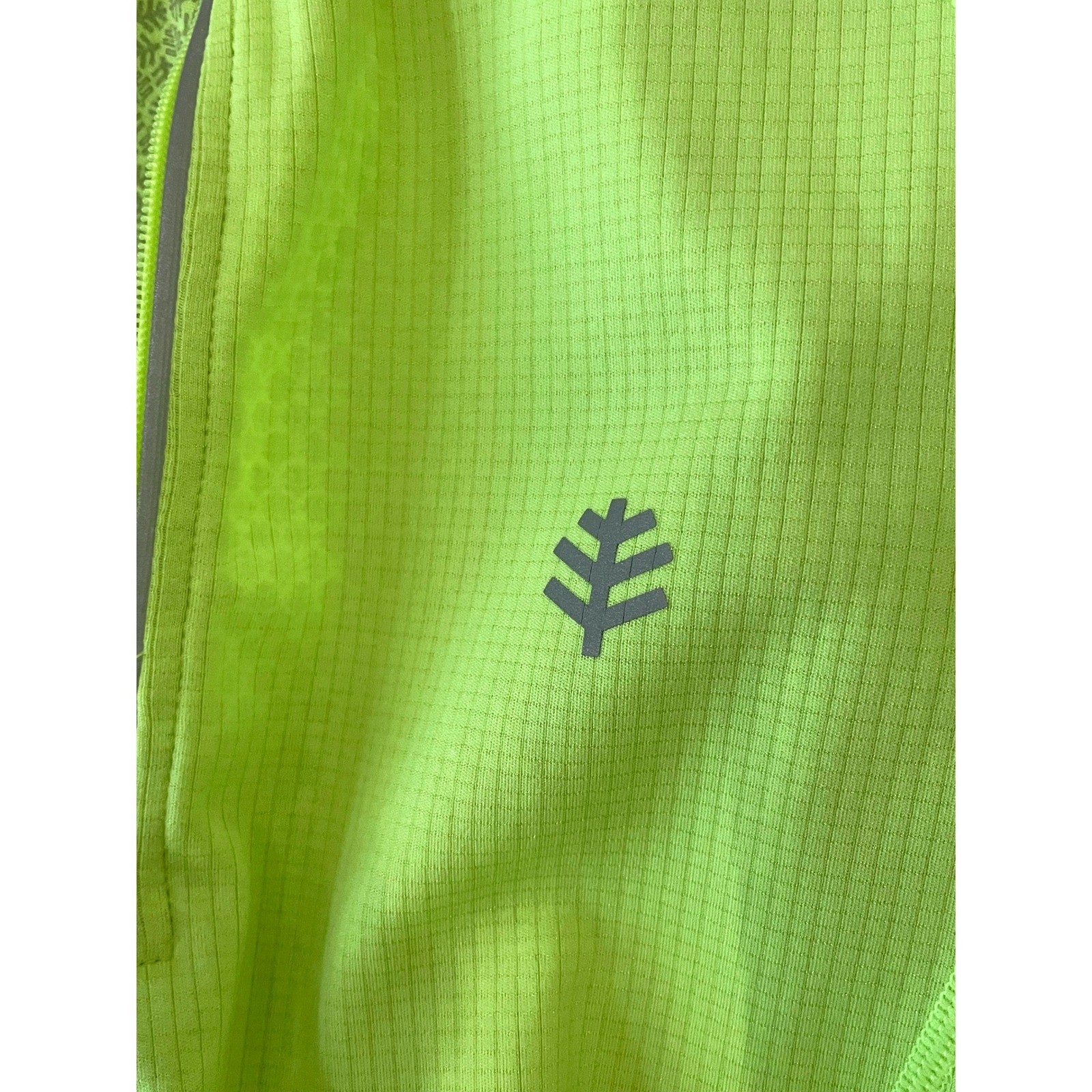 Coolibar UPF 50+ 1/4 Zip Performance Top Neon Green-Yellow Size S Athletic