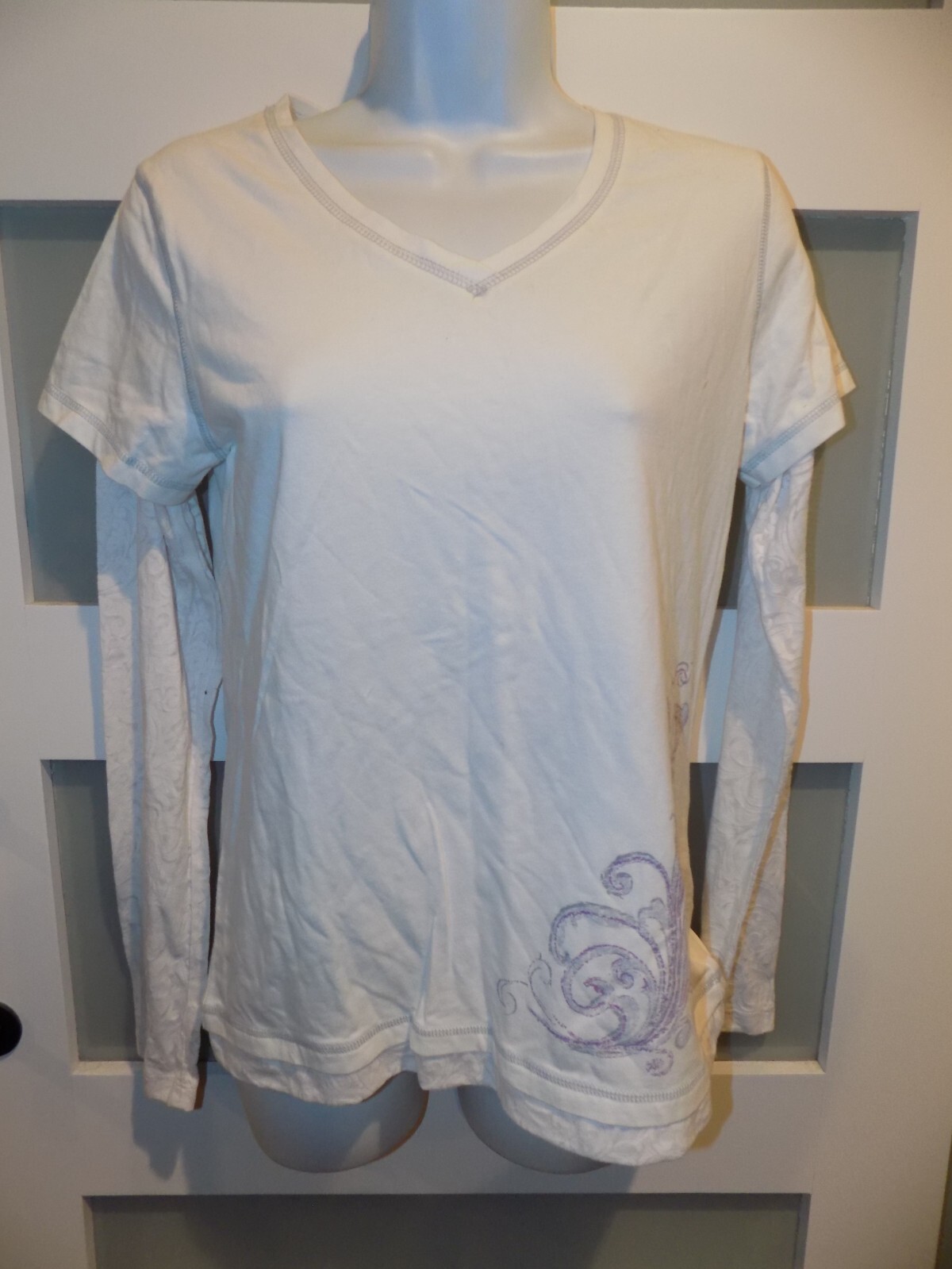 Danskin Now White Sheer Damask LS Layered Look Shirt S (4/6) Women’s NWOT