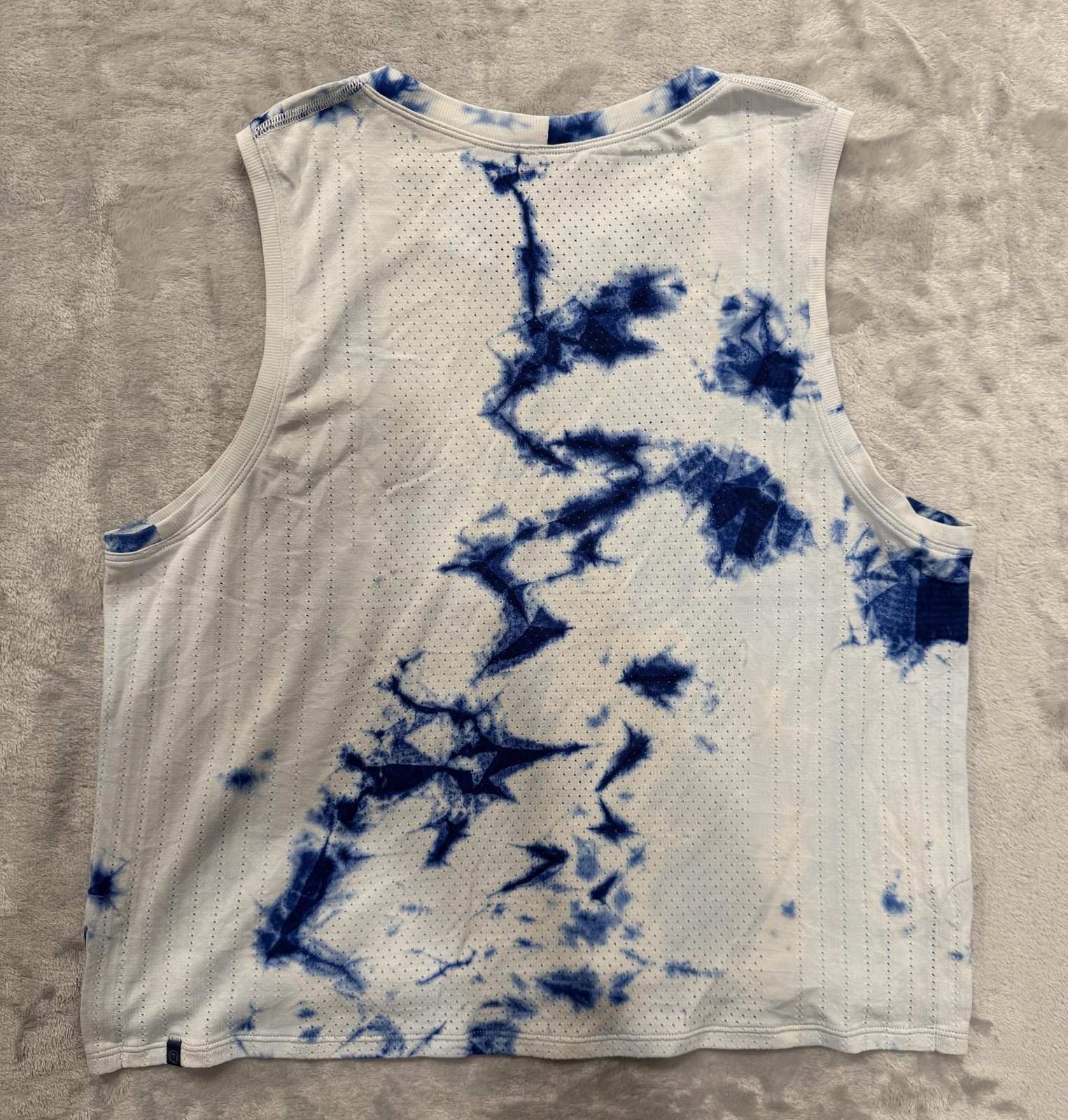 Lululemon Train to Be Tank Top Womens 8 White Blue Chalk Wash Tie Dye
