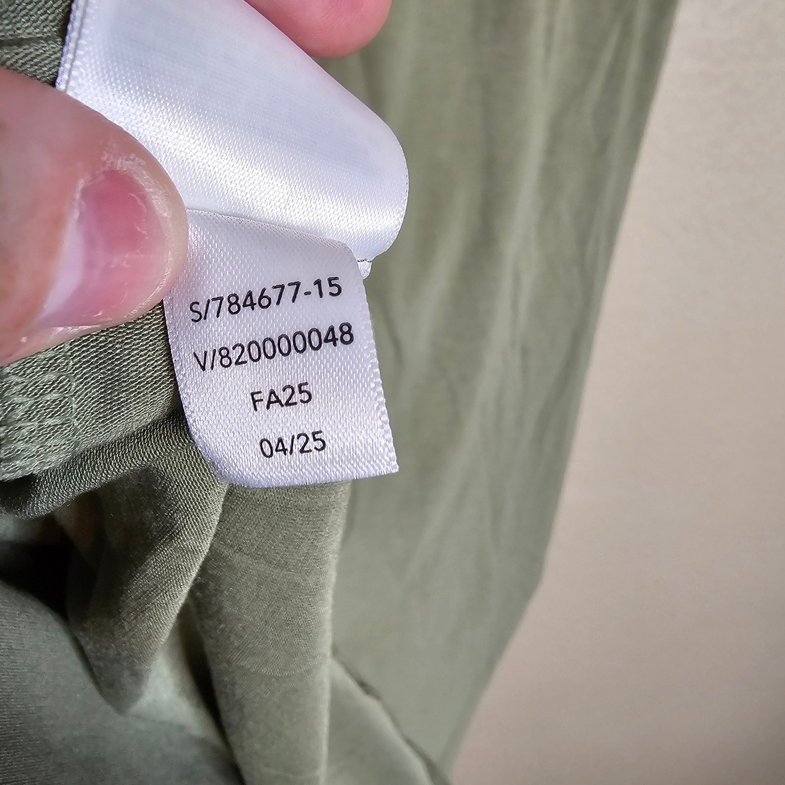 Athleta Move With Ease Tee Olive Green Short Sleeve Relaxed Fit Top Medium