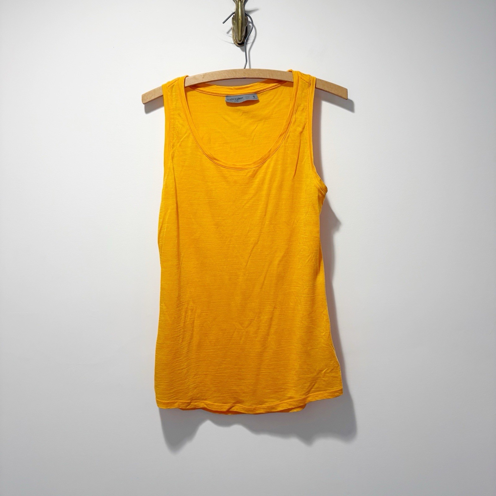 Icebreaker Cool-Lite Merino Wool Tank Top Size Small Orange Pumpkin Quick Dry
