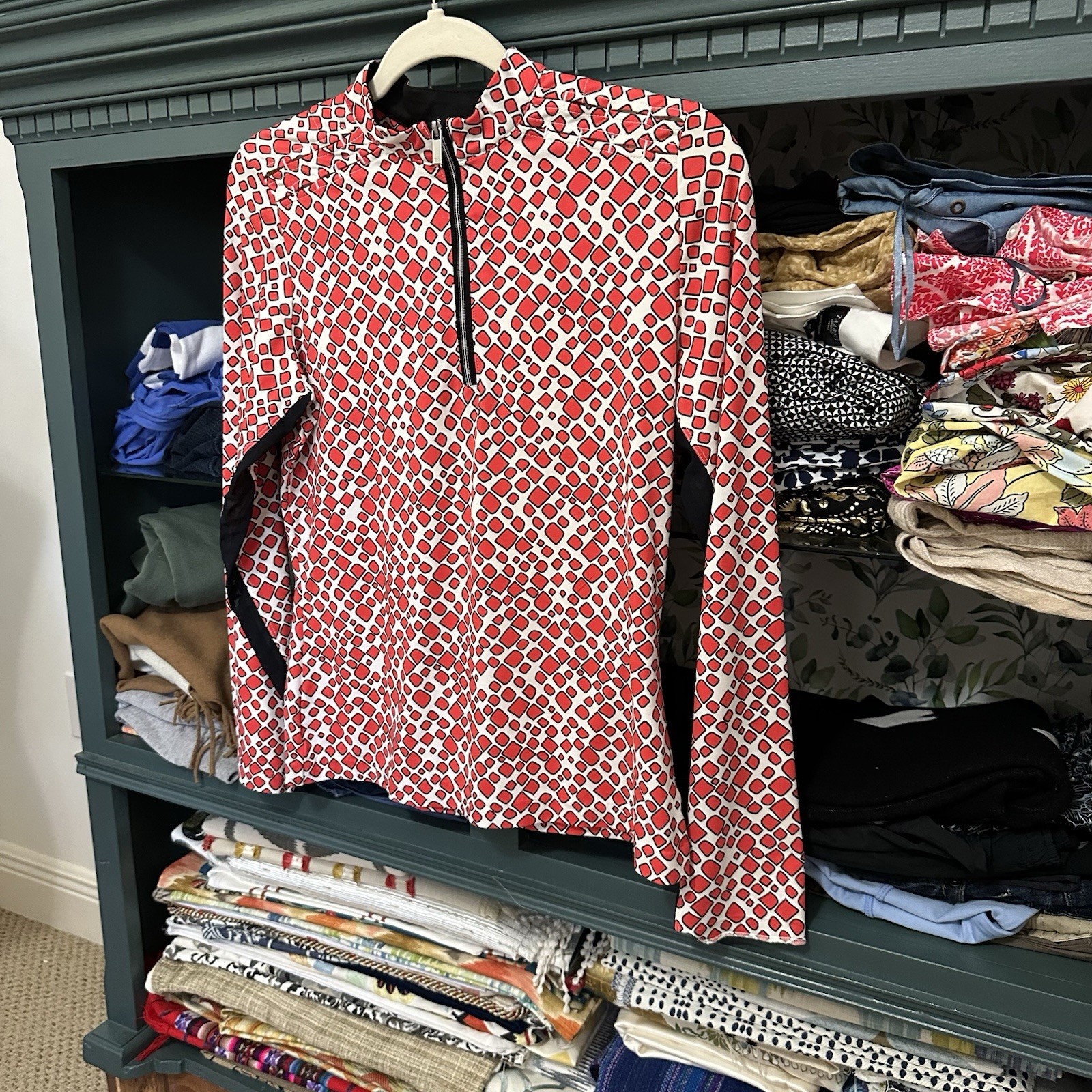 Tail Activewear Geometric Print Red Black White Long Sleeve 1/4 Zip Sz S