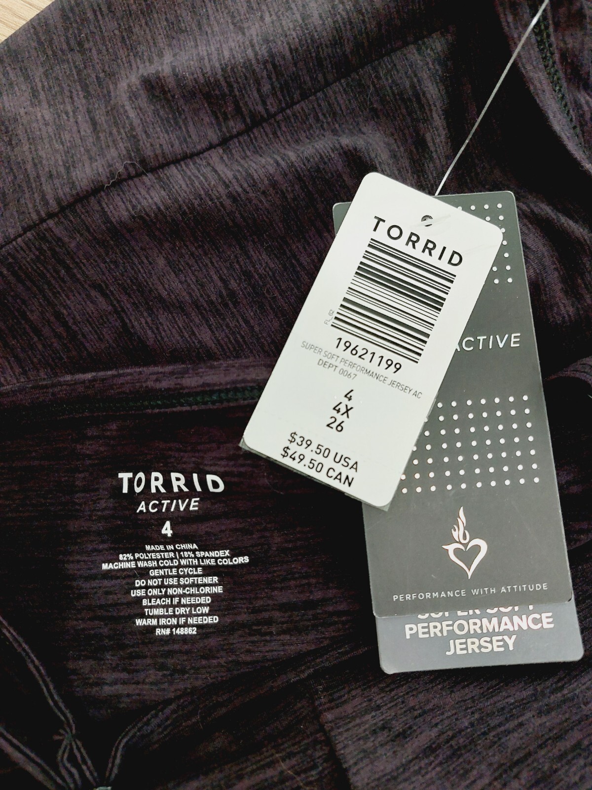 New/Torrid/Active Top/Super Soft Performance Jersey/PLUS 4X(26)