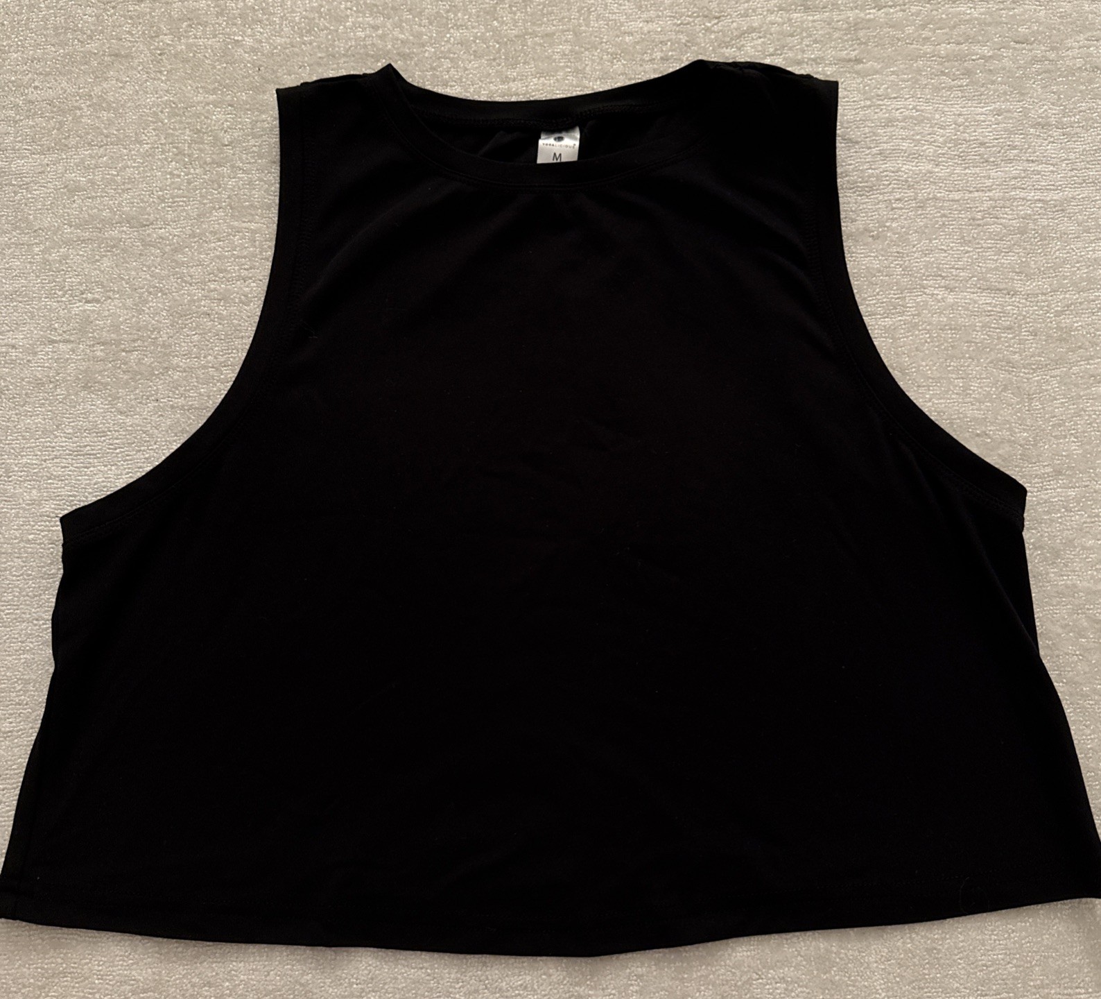 Yogalicious Women’s Cropped Tank Top TY12803 Black Medium NWOT